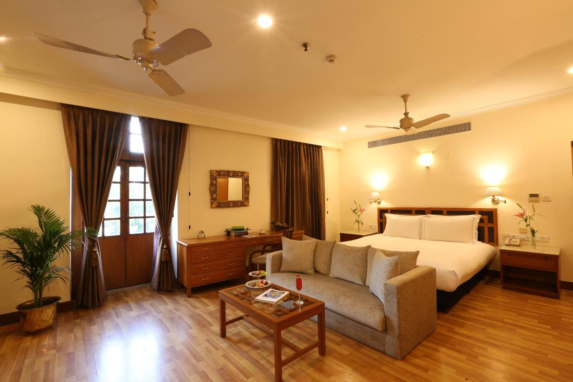Отель Ambassador, New Delhi - Ihcl Seleqtions Экстерьер фото